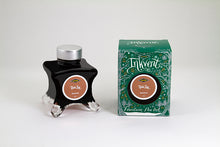 Load image into Gallery viewer, Diamine Fountain Pen Ink - Inkvent Green Edition - Yule Log
