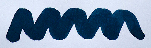 A colour swatch of Diamine Oxford Blue fountain pen ink.